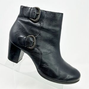 Born Women's Black Leather Ankle Booties Double Buckle Block Heel Size 9.5